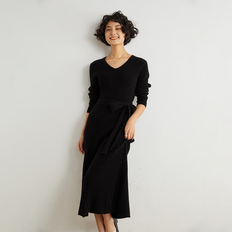 Black cashmere V-neckline midi sweater dress