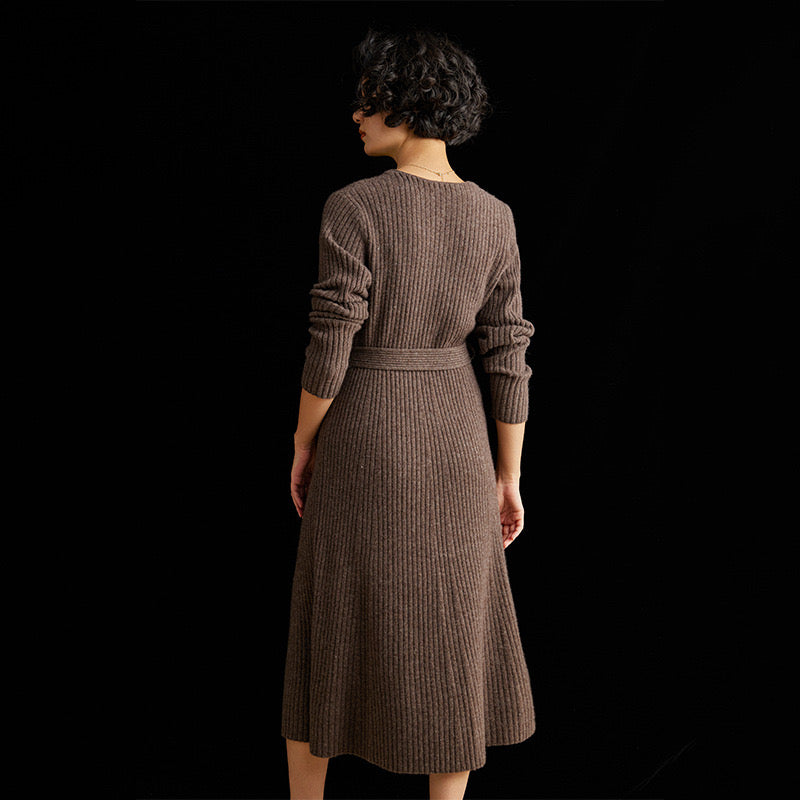 Brown cashmere v-neckline mid sweater dress